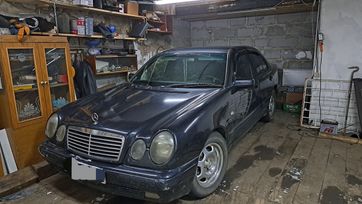  Mercedes-Benz E-Class 1998 , 450000 , 