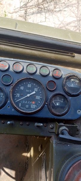   66 1984 , 600000 , 