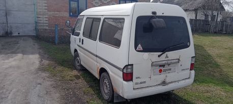    Mitsubishi Delica 2001 , 300000 , 