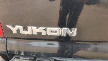 SUV   GMC Yukon 2002 , 670000 , -