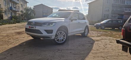 SUV   Volkswagen Touareg 2015 , 2900000 , -