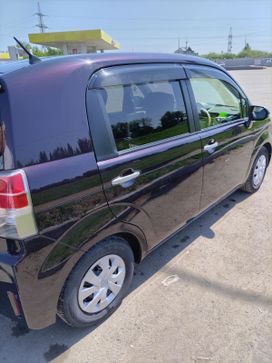  Toyota Spade 2016 , 1100000 , 