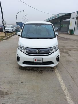    Honda Stepwgn 2015 , 2100000 , 