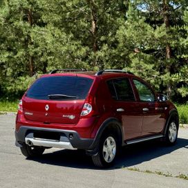 Renault Sandero Stepway 2013 , 700000 , 