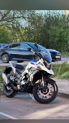  GR GR400, 2023