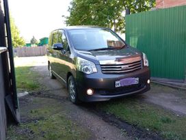    Toyota Noah 2010 , 1490000 , 