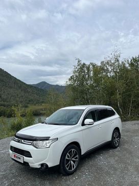 SUV   Mitsubishi Outlander 2012 , 1415000 , 