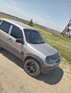 SUV   Chevrolet Niva 2011 , 649999 , 