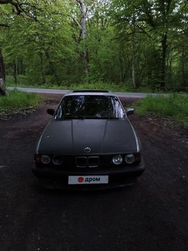  BMW 5-Series 1992 , 210000 , 