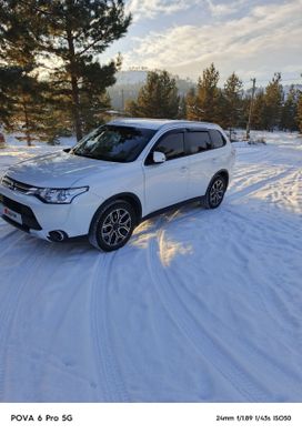 SUV   Mitsubishi Outlander 2014 , 2100000 , -