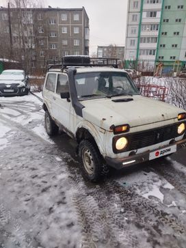  3   4x4 2121  1999 , 220000 , 