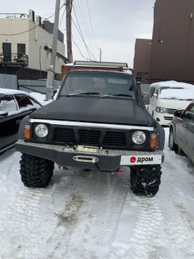  3  Nissan Safari 1990 , 1800000 , -