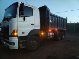  Hino 700 2012 , 3250000 , 