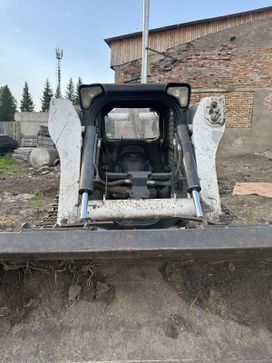 - Bobcat S650 2011 , 3000000 , 