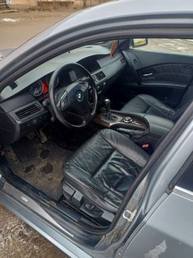  BMW 5-Series 2003 , 780000 , 