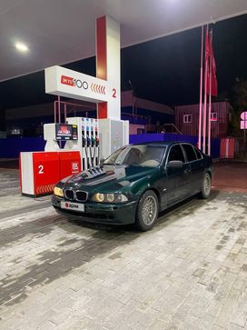  BMW 5-Series 2001 , 700000 , 