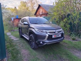 SUV   Mitsubishi Pajero Sport 2018 , 2700000 , 