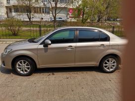  Toyota Corolla Axio 2013 , 900000 , 