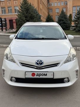    Toyota Prius v 2013 , 1400000 , 