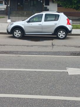  Renault Sandero Stepway 2014 , 840000 , 