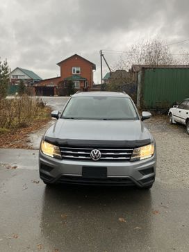 SUV   Volkswagen Tiguan 2020 , 3600000 , 