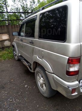 SUV     2010 , 390000 , 