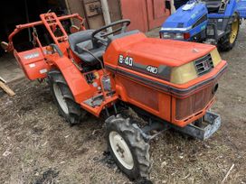 - Kubota B-40 2001 , 550000 , 