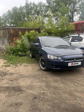  Mitsubishi Lancer 2010 , 700000 , 