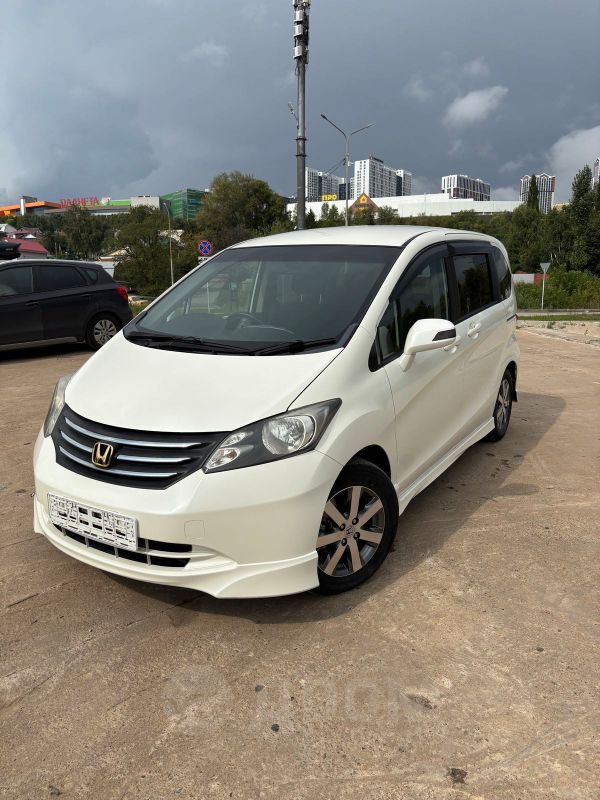    Honda Freed 2011 , 1225000 , 