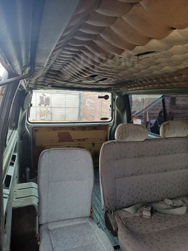    SsangYong Istana 1999 , 200000 , -