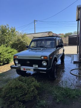 SUV    4x4 2131  2011 , 500000 , 