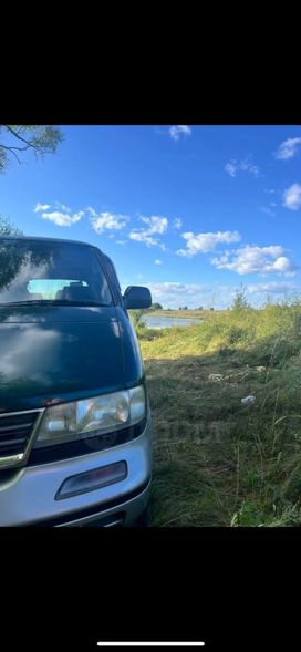    Nissan Largo 1995 , 400000 , 