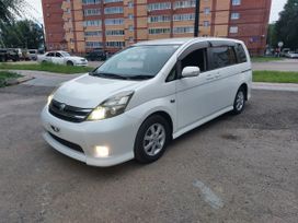    Toyota Isis 2009 , 1330000 , 
