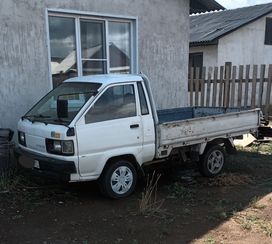   Toyota Town Ace 1990 , 484000 , 