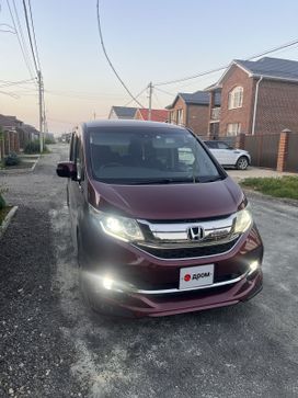    Honda Stepwgn 2015 , 2199999 , 