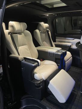    Toyota Vellfire 2018 , 4290000 , 