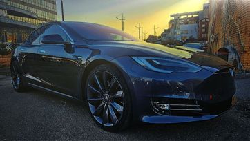  Tesla Model S 2017 , 2890000 , 