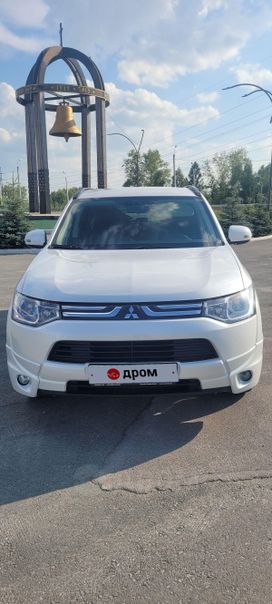 SUV   Mitsubishi Outlander 2013 , 1849000 , 