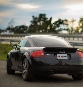  3  Audi TT 2003 , 950000 , 