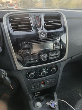  Renault Logan 2015 , 380000 , 