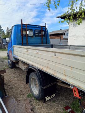    330210 1995 , 550000 , 