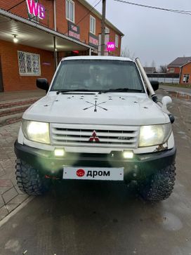 SUV   Mitsubishi Pajero iO 1999 , 850000 , 