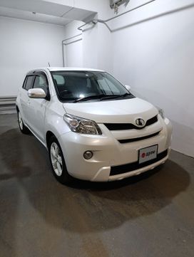  Toyota ist 2010 , 900000 , 