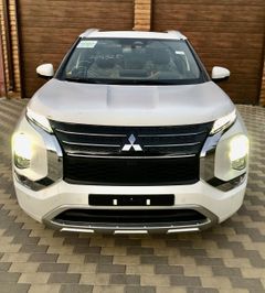 Mitsubishi Outlander, 2023
