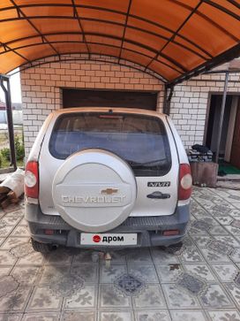 SUV   Chevrolet Niva 2010 , 400000 , 
