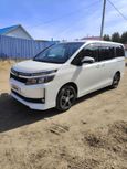    Toyota Voxy 2015 , 1750000 , 