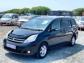    Toyota Isis 2010 , 970000 , 