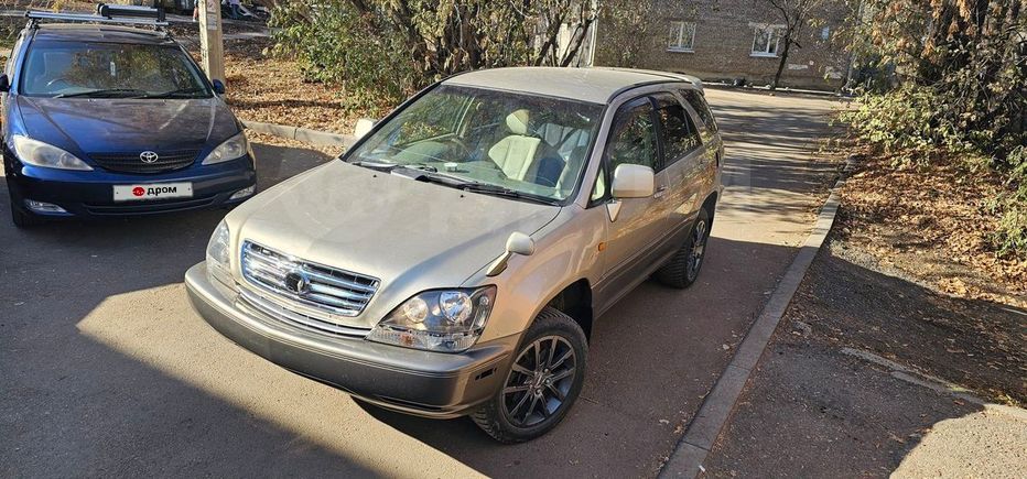 SUV   Toyota Harrier 2000 , 700000 , 