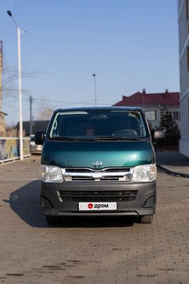    Toyota Hiace 2010 , 3100000 , 