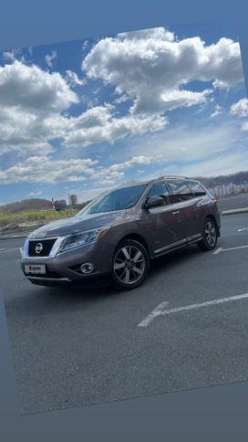 SUV   Nissan Pathfinder 2014 , 1800000 , 